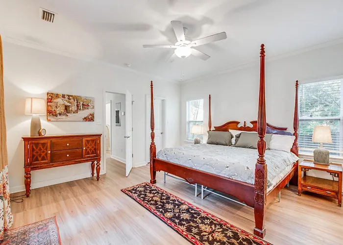 1 Mi To Fsu: Group-friendly Midtown Getaway! Сasa de vacaciones Tallahassee