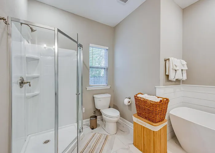 1 Mi To Fsu: Group-friendly Midtown Getaway!
