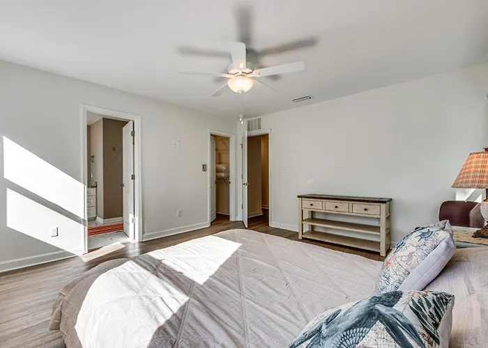 1 Mi To Fsu: Group-friendly Midtown Getaway! Сasa de vacaciones