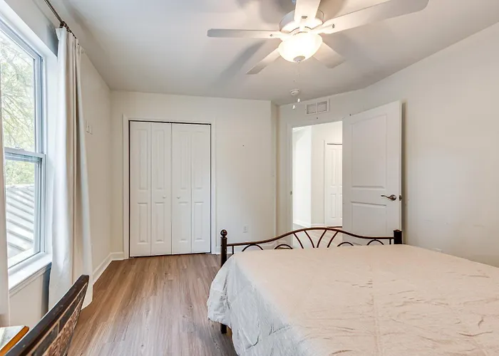 Сasa de vacaciones 1 Mi To Fsu: Group-friendly Midtown Getaway! *
